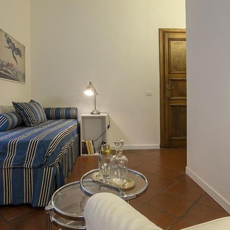 Gianicolo'S Hill Suite Apartment โรม ภายนอก รูปภาพ